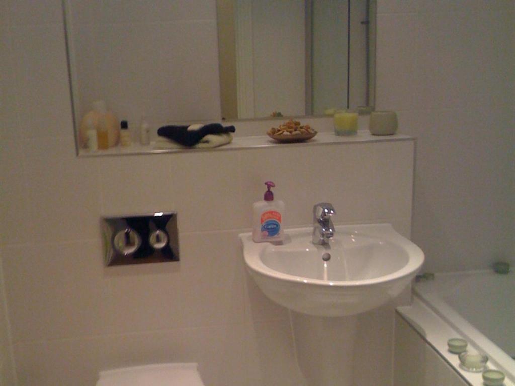 Apple House Guesthouse Heathrow Airport Hillingdon Luaran gambar