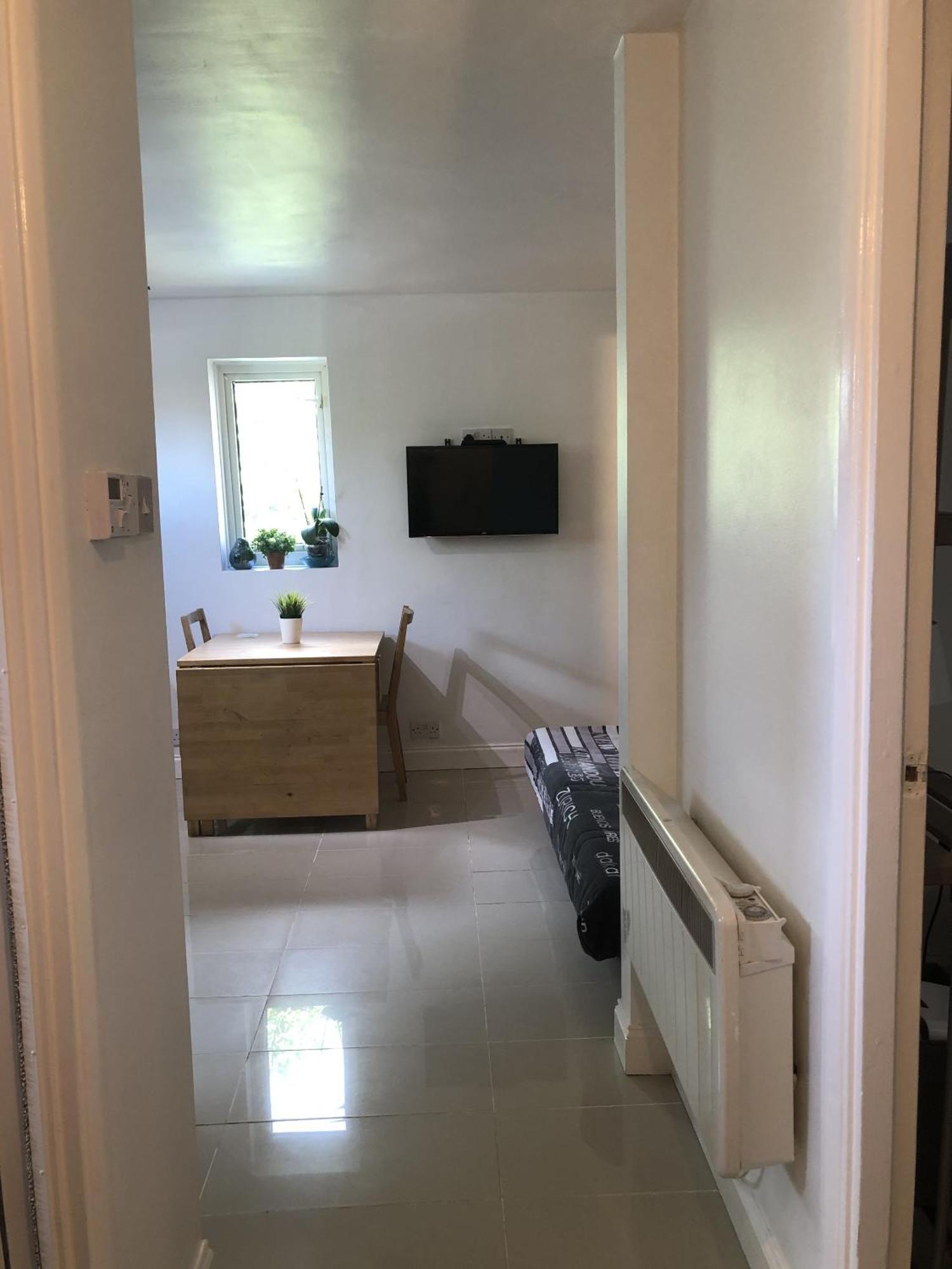 Apple House Guesthouse Heathrow Airport Hillingdon Bilik gambar